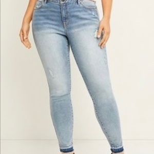 Lane Bryant Skinny Women’s Jeans 32W x 28L - Size 12